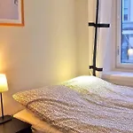 Super Central, 2 Min From Central Station, 1-4Pers